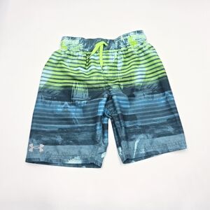 Under Armour boys' swim trunks size S